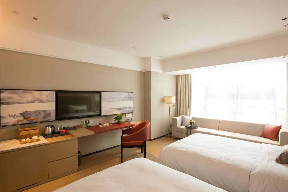 Deluxe Twin Room photo 1
