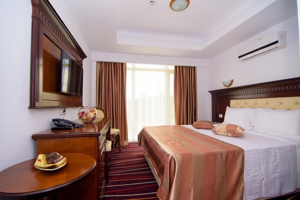 Deluxe Double Room photo 3