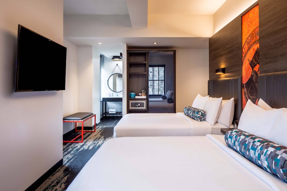 aloft, Room, 2 Queen Beds photo 1