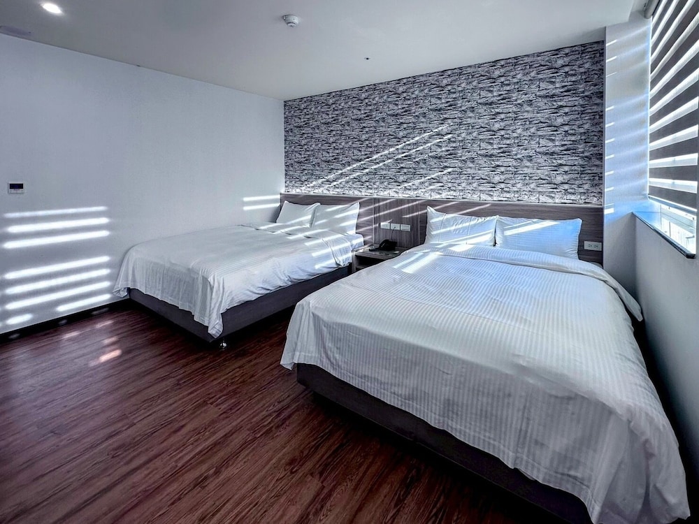 Classic Quadruple Room