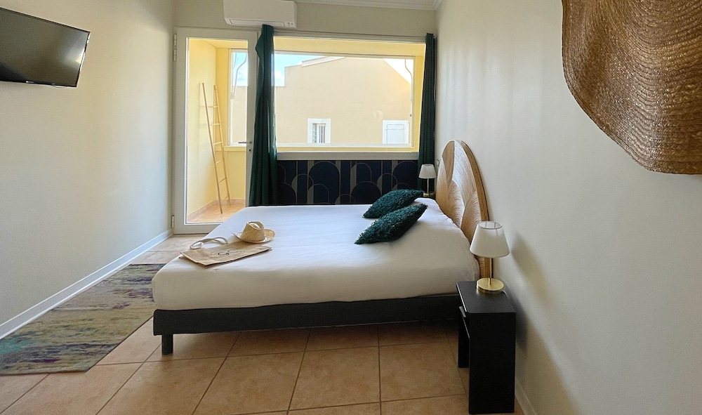 Standard Double Room, 1 Queen Bed