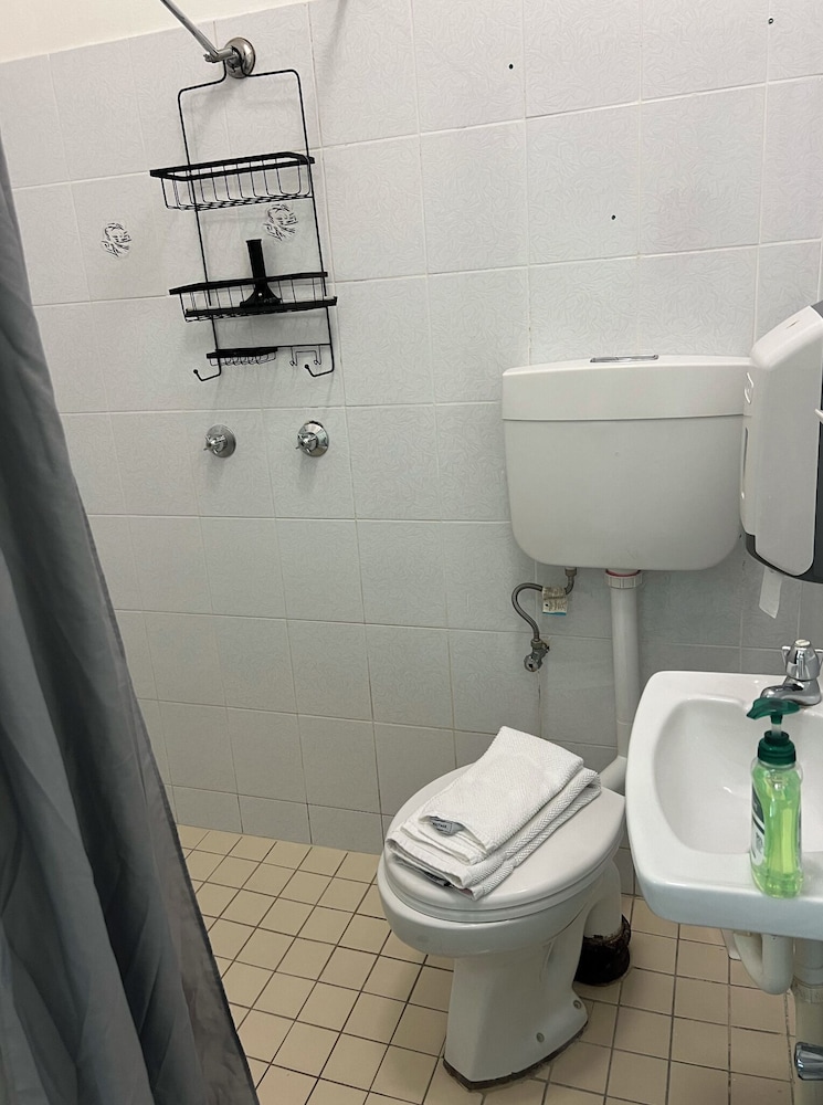 Twin Room, Private Bathroom - Photo 13