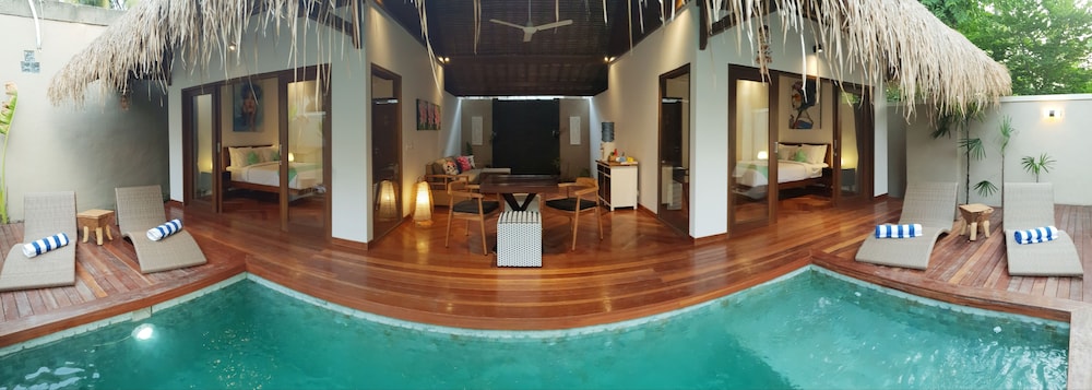 Family Villa, 2 Bedrooms, Pool View, Garden Area photo 2