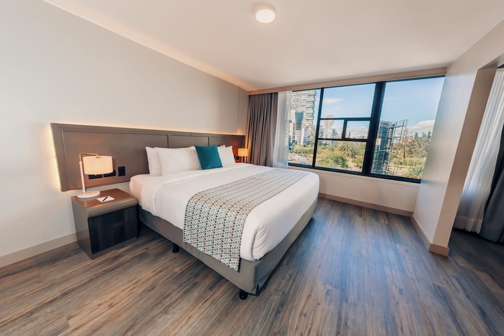 Room, 1 Queen Bed with Sofa bed, Non Smoking photo 1