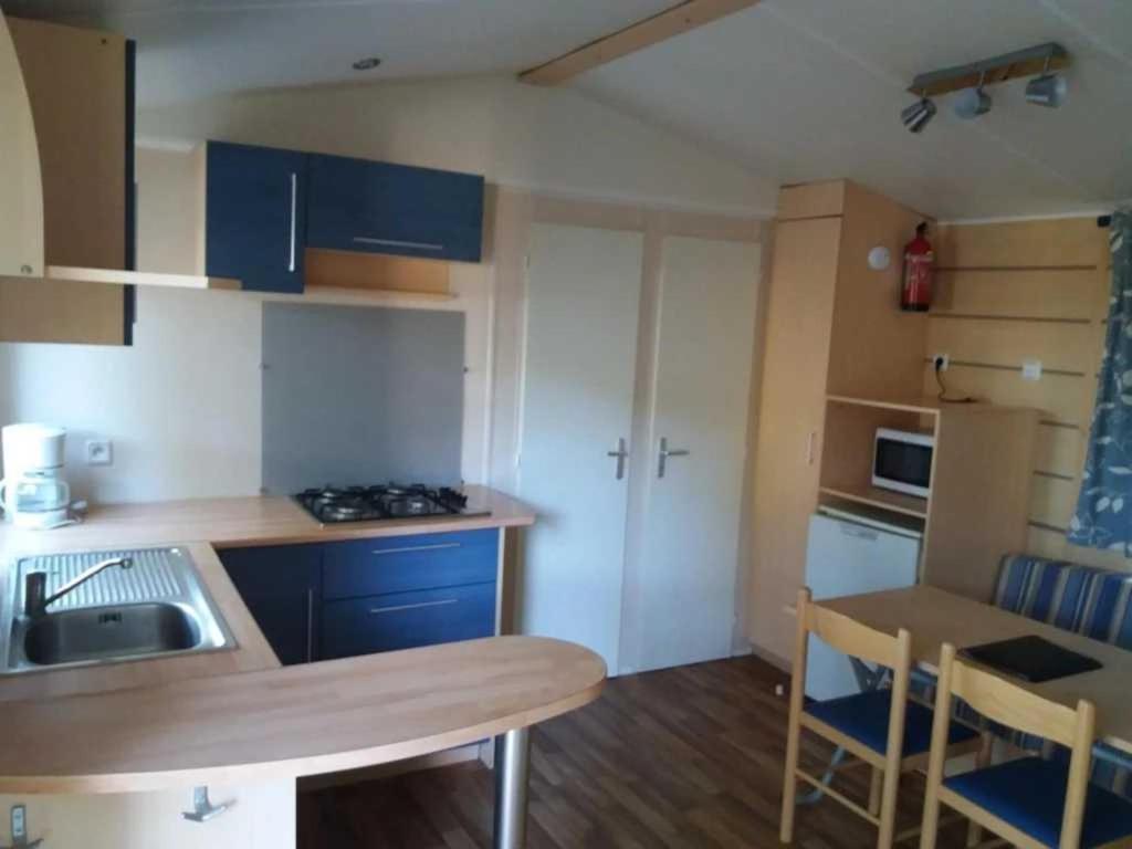 Mobile Home photo 3