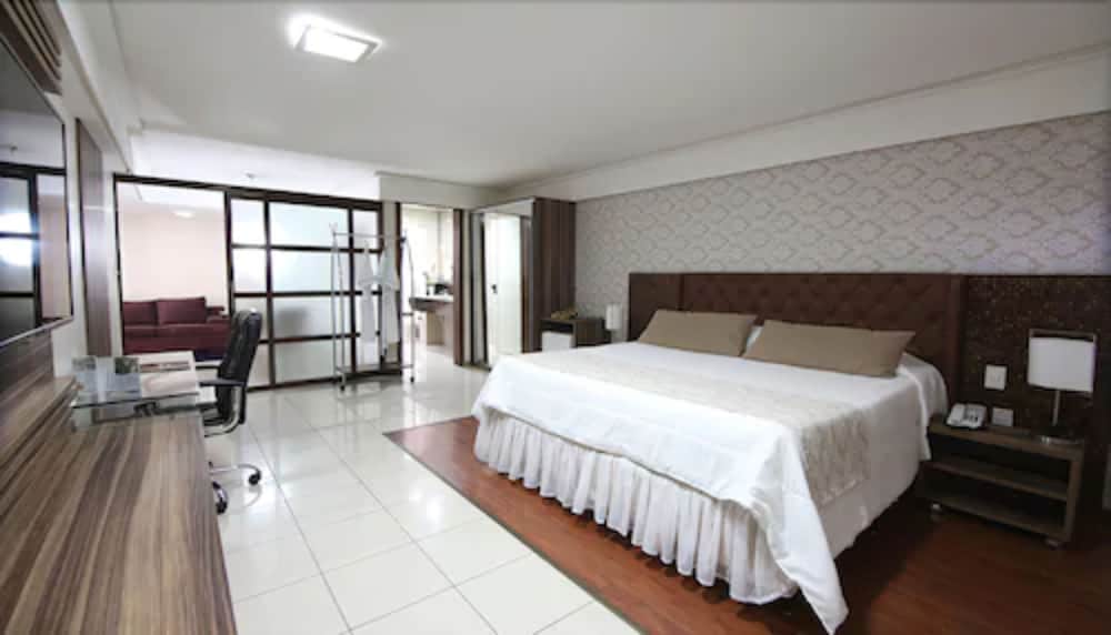 Suite, 1 Double Bed (Master)