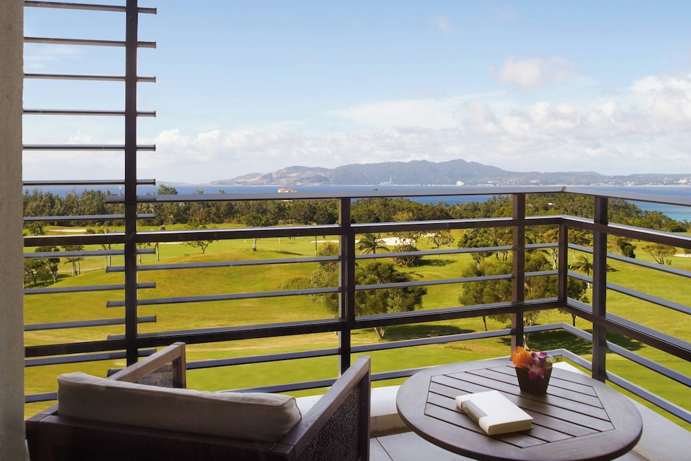 Premier Room, 2 Double Beds, Balcony photo 3