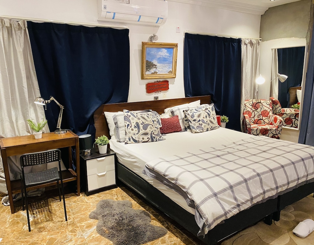 Exclusive Apartment (Furnished)
