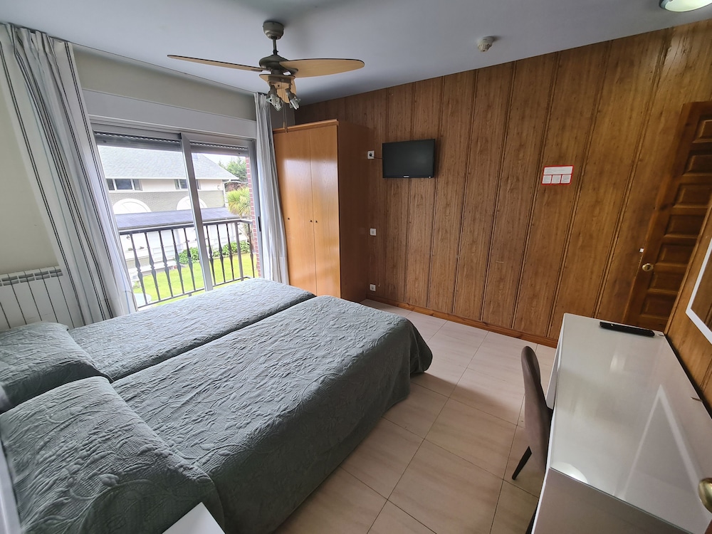 Family Quadruple Room - Photo 7