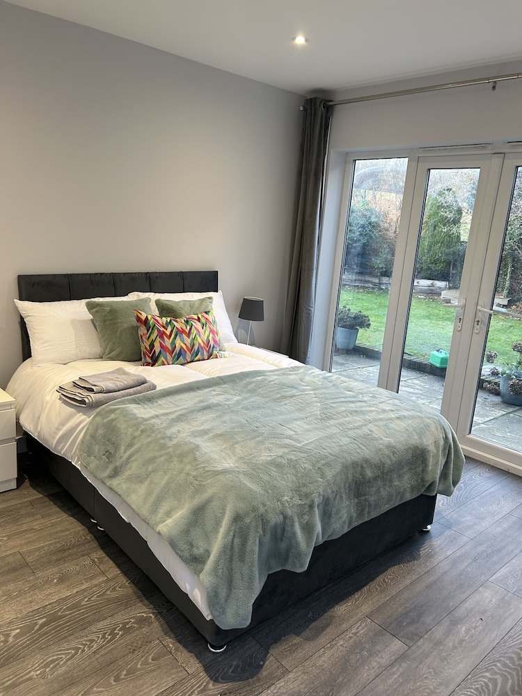Luxury Double Room, Ensuite, Garden View