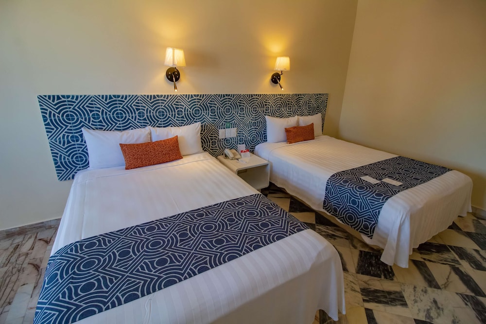 Standard Room, No View photo 3