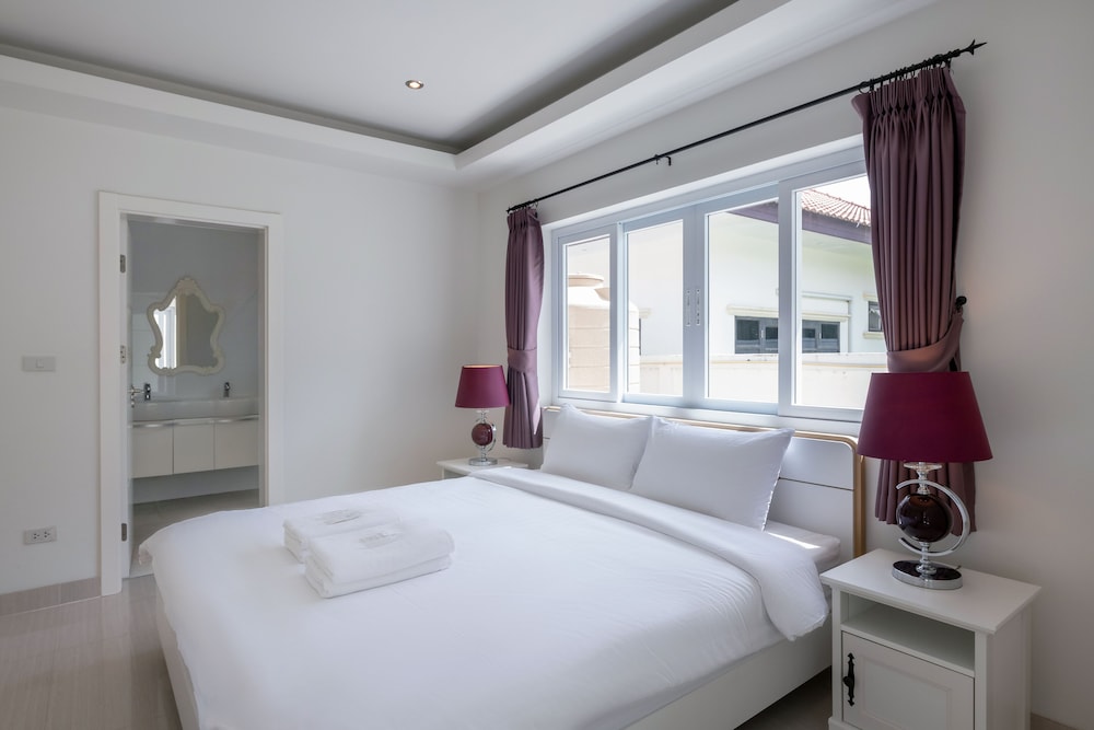 Standard Villa, 3 Bedrooms, Non Smoking, Kitchen - Photo 10
