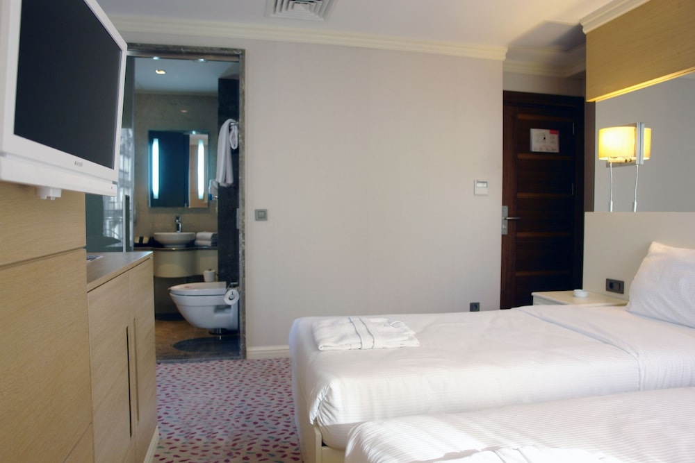 Standard Room photo 2