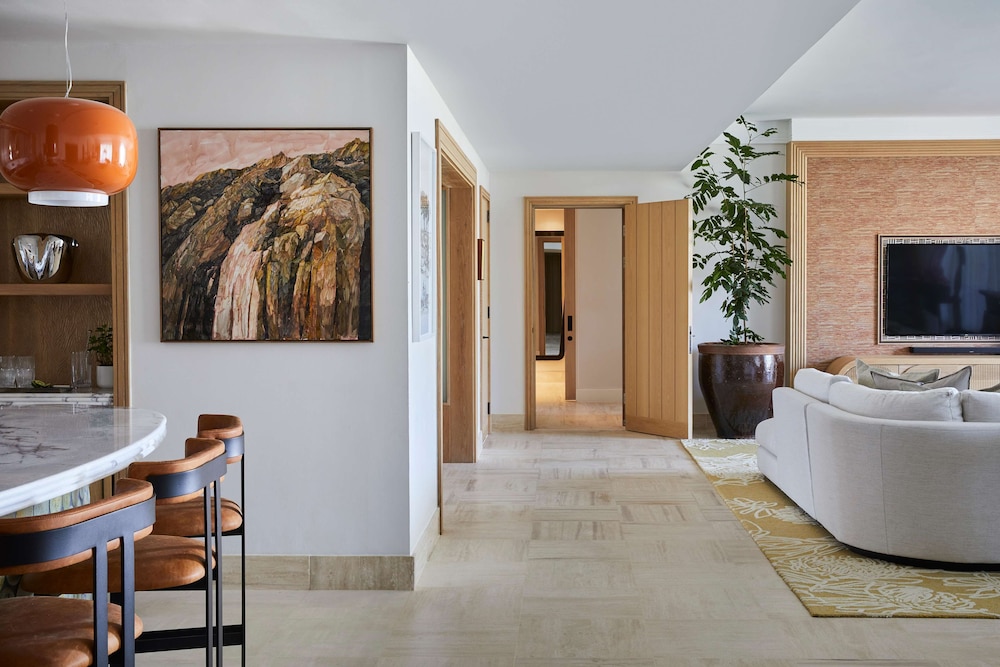 Suite (table Mountain)