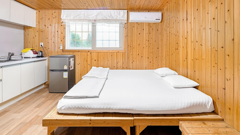 Basic Room, 1 Bedroom (Big Room (101ho)) - Photo 6