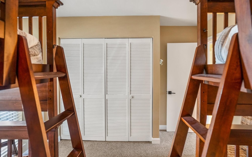 Apartment, Multiple Beds, Kitchen, Beach View photo 3