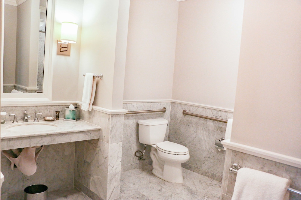 Executive Room, 1 King Bed, Accessible, Terrace - Photo 7