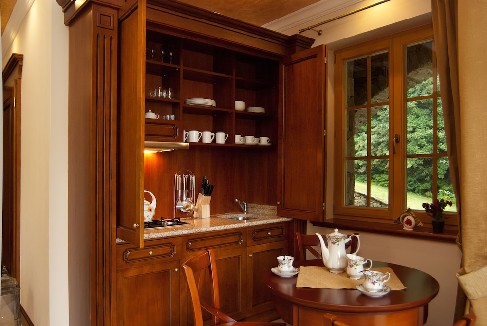Apartment (Gold) photo 2