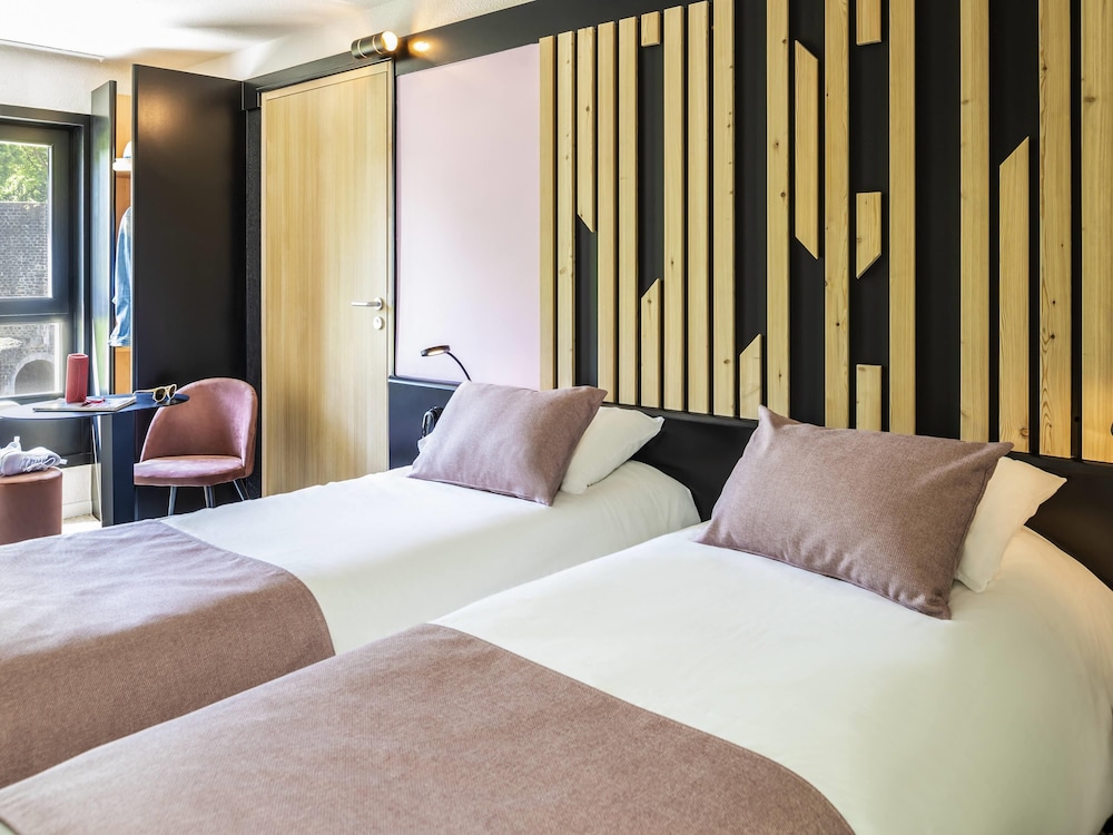 Standard Room, 2 Twin Beds photo 3