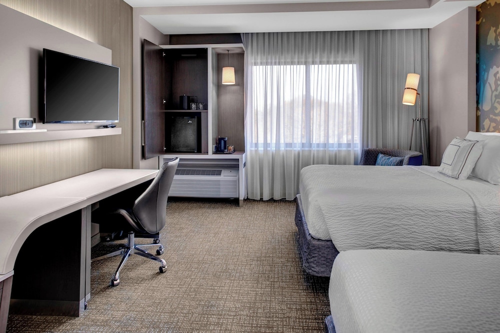 Room, 2 Queen Beds