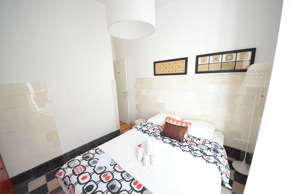 Double Room, Shared Bathroom (Lighty) photo 3