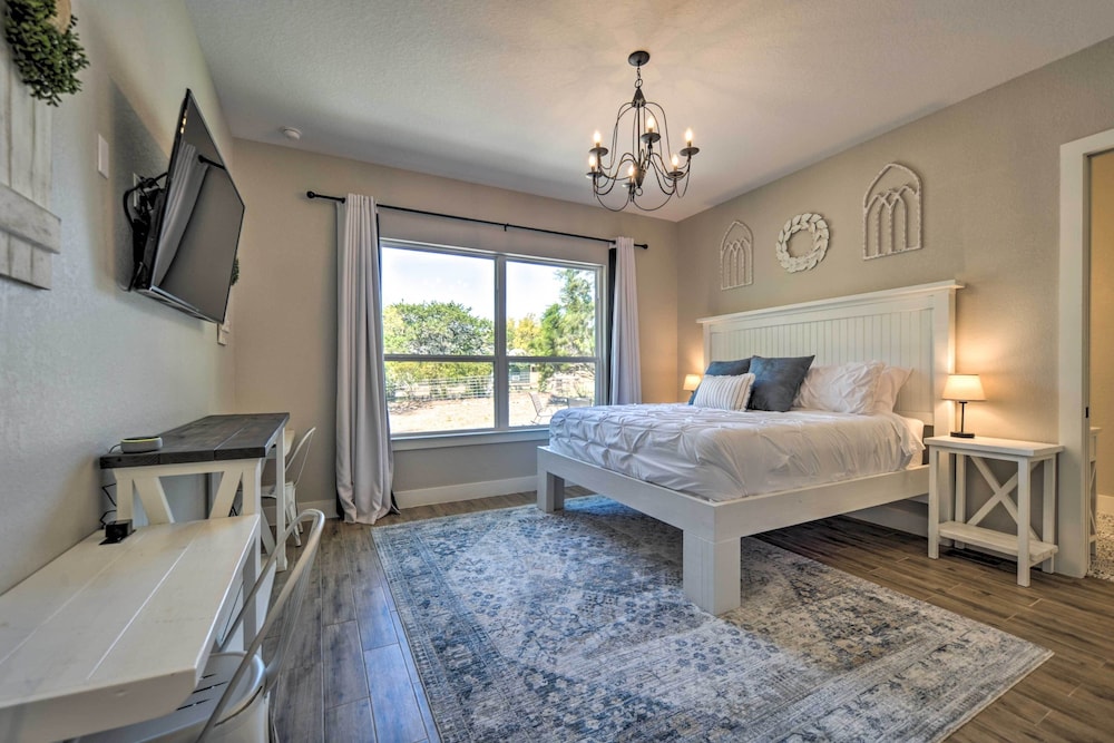 House (4 Bedrooms) photo 3