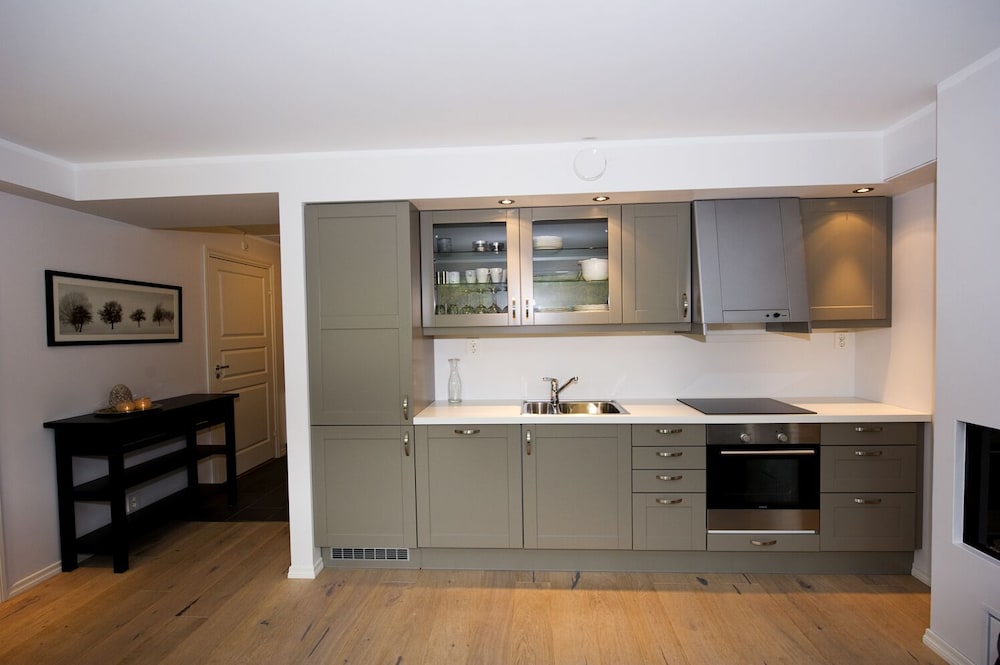 Apartment, 2 Bedrooms (C) (Linen and towels not included) photo 3