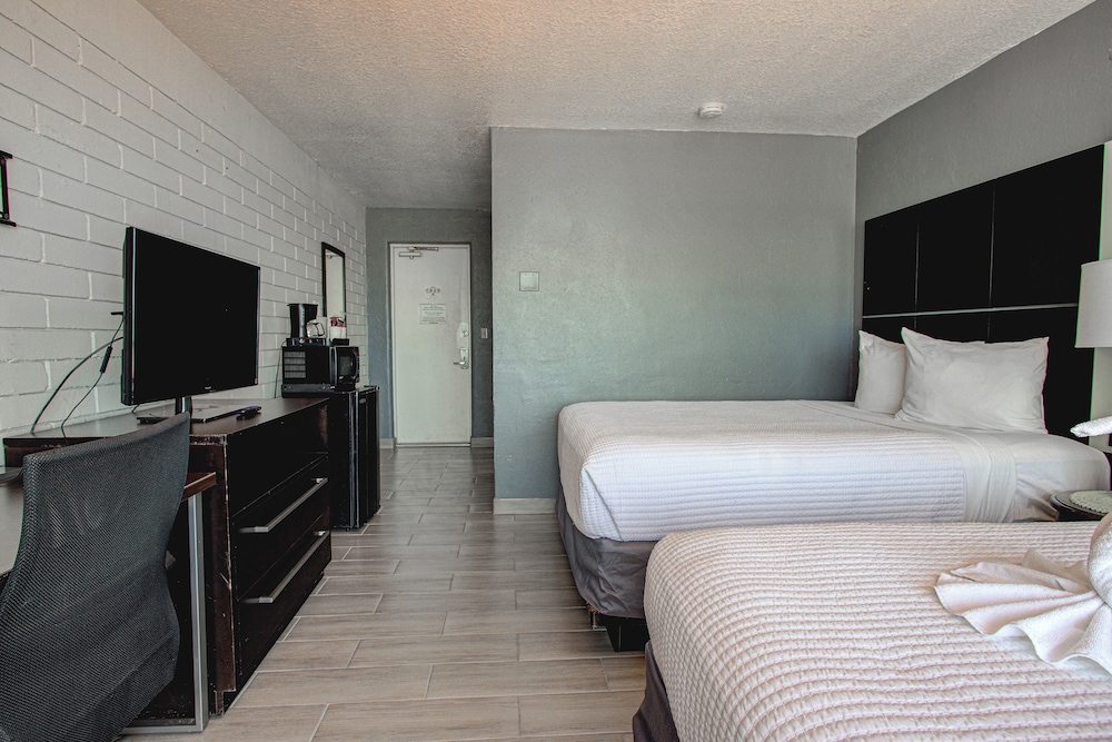 Standard Room - Photo 1