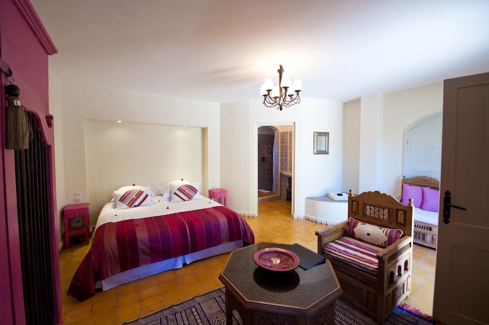 Suite - Photo 6