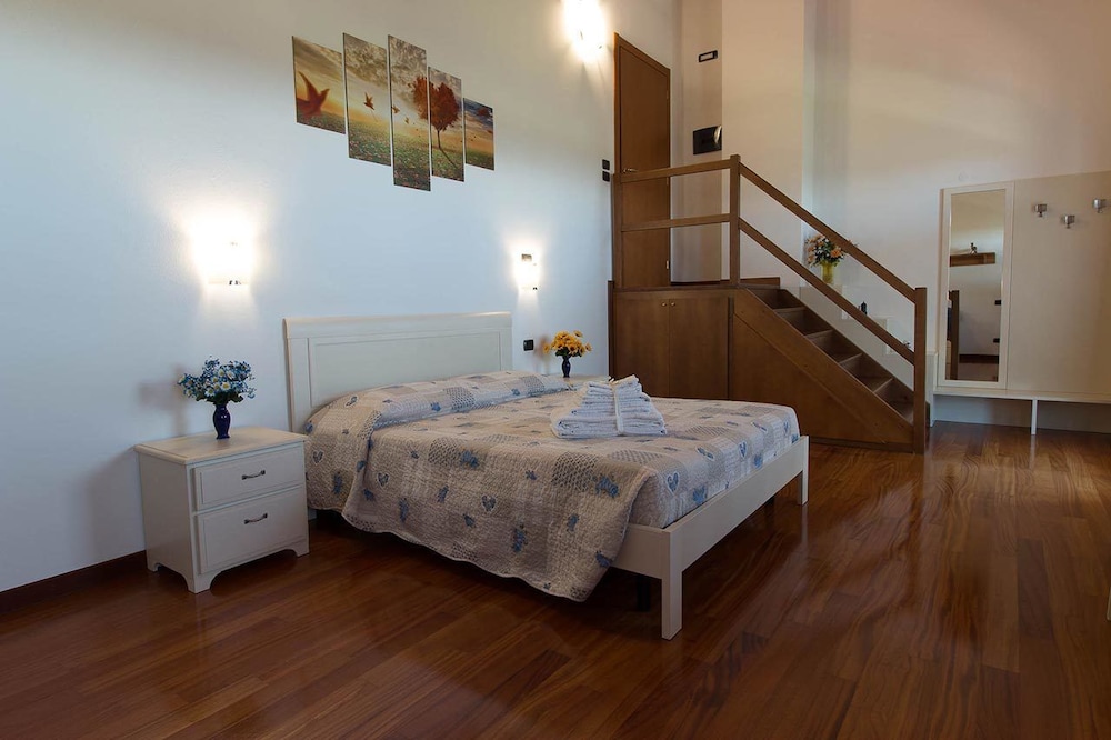 Superior Quadruple Room, Balcony photo 1