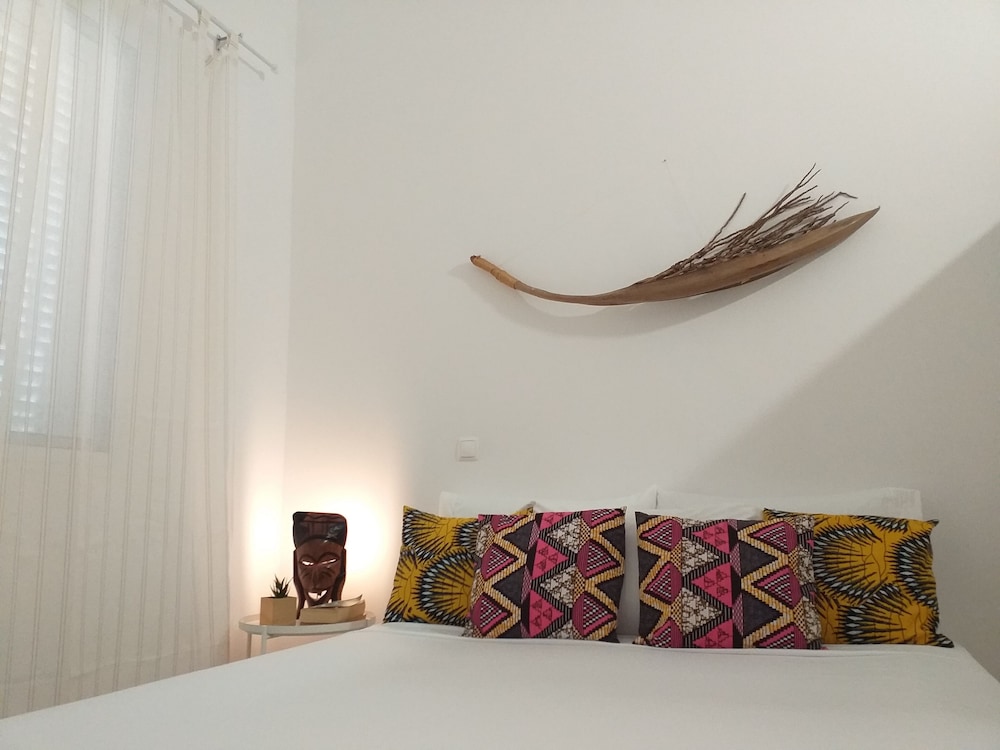 Deluxe Apartment, 2 Bedrooms, Kitchen, Beachside photo 2