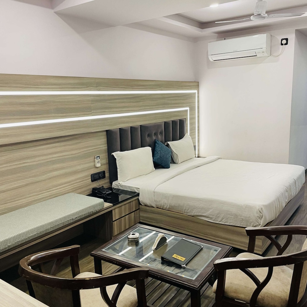 Deluxe Room - Photo 4