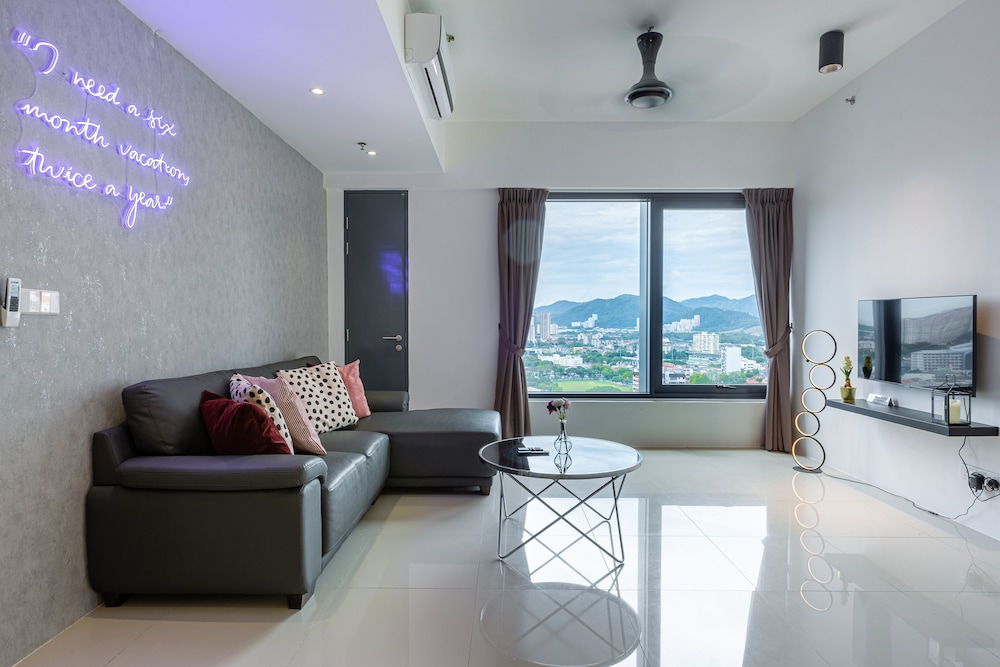 Exclusive Apartment, 2 Bedrooms, City View