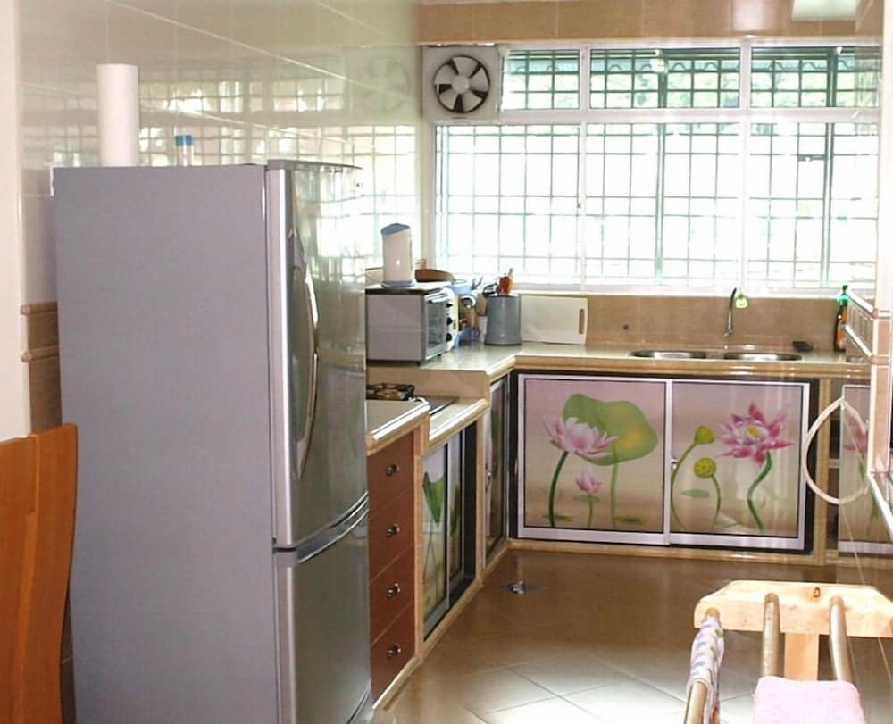 Comfort Apartment, 3 Bedrooms, City View (B) photo 3