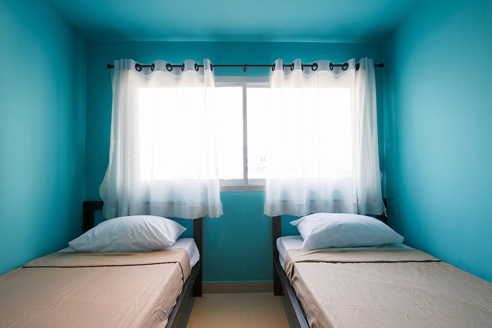 Twin Room, Shared Bathroom photo 1