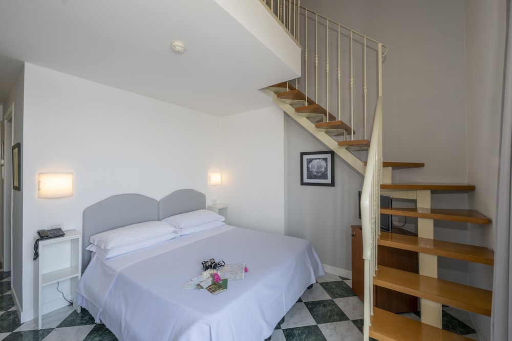 Family Suite - Photo 1