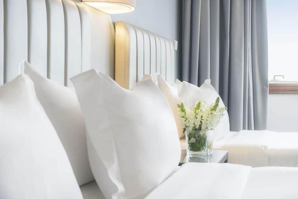 Classic Suite, City View