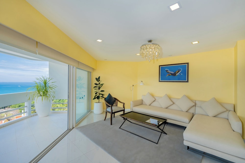 Royal Suite, 2 Bedrooms, Sea View - Photo 10