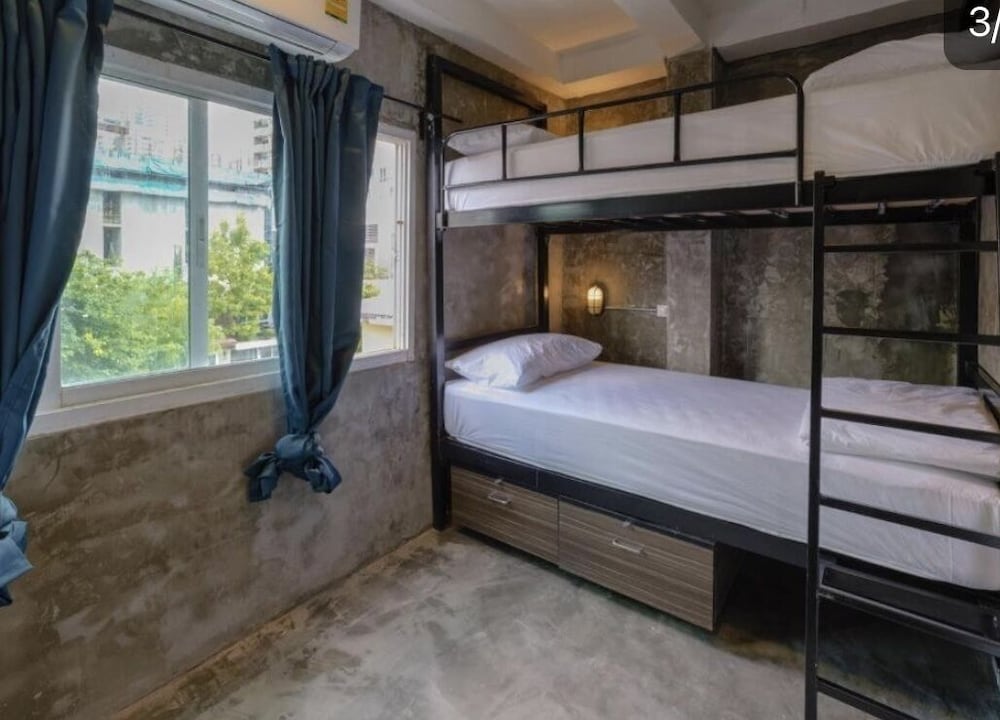Basic Shared Dormitory, Mixed Dorm, City View photo 1