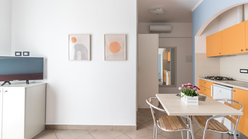 Economy Studio, Multiple Beds, Sea View