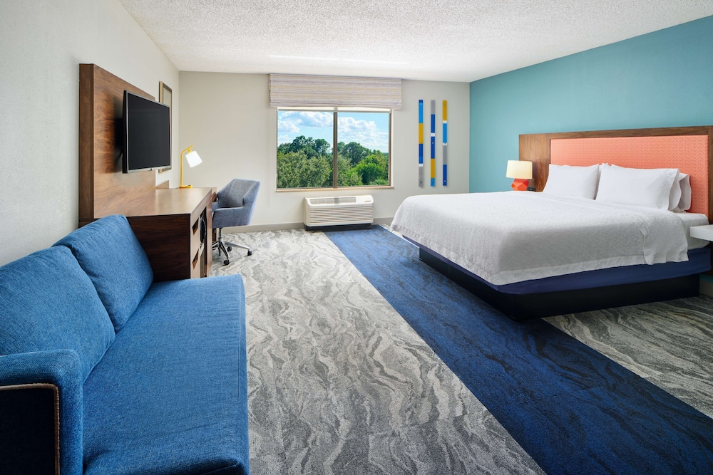 Room, 1 King Bed, Accessible, Non Smoking (Hearing) - Photo 2
