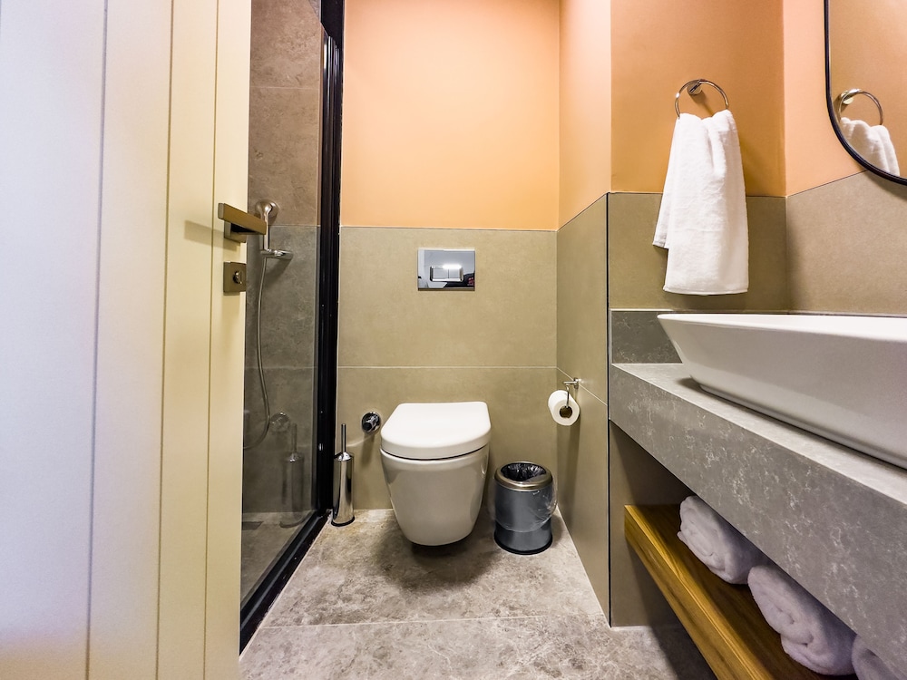 Deluxe Twin Room,Side Sea View - Photo 5