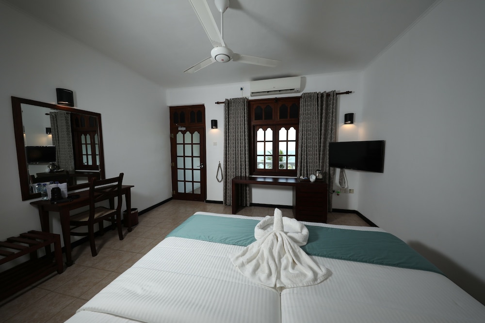 Deluxe Double or Twin Room photo 3