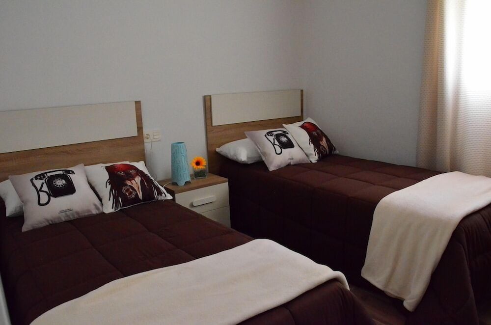 House, 4 Bedrooms, Private Pool photo 2