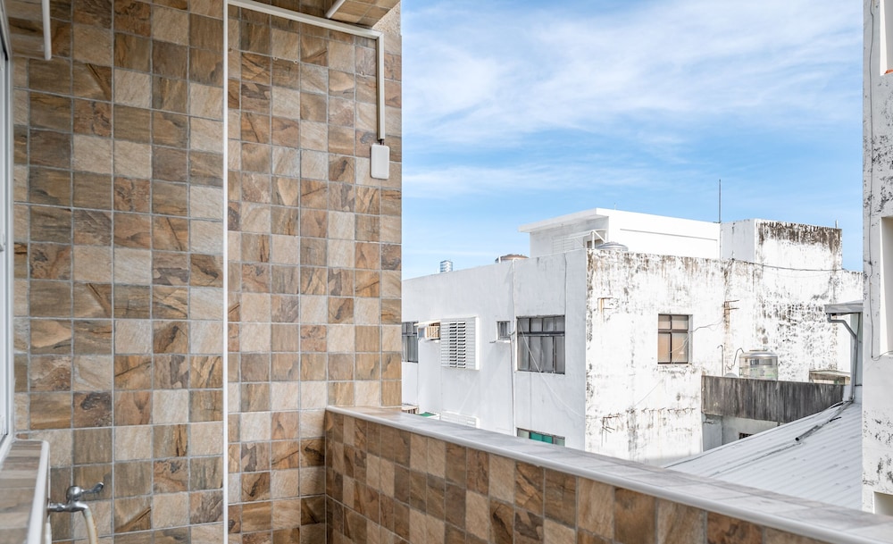 Standard Quadruple Room, Balcony photo 3