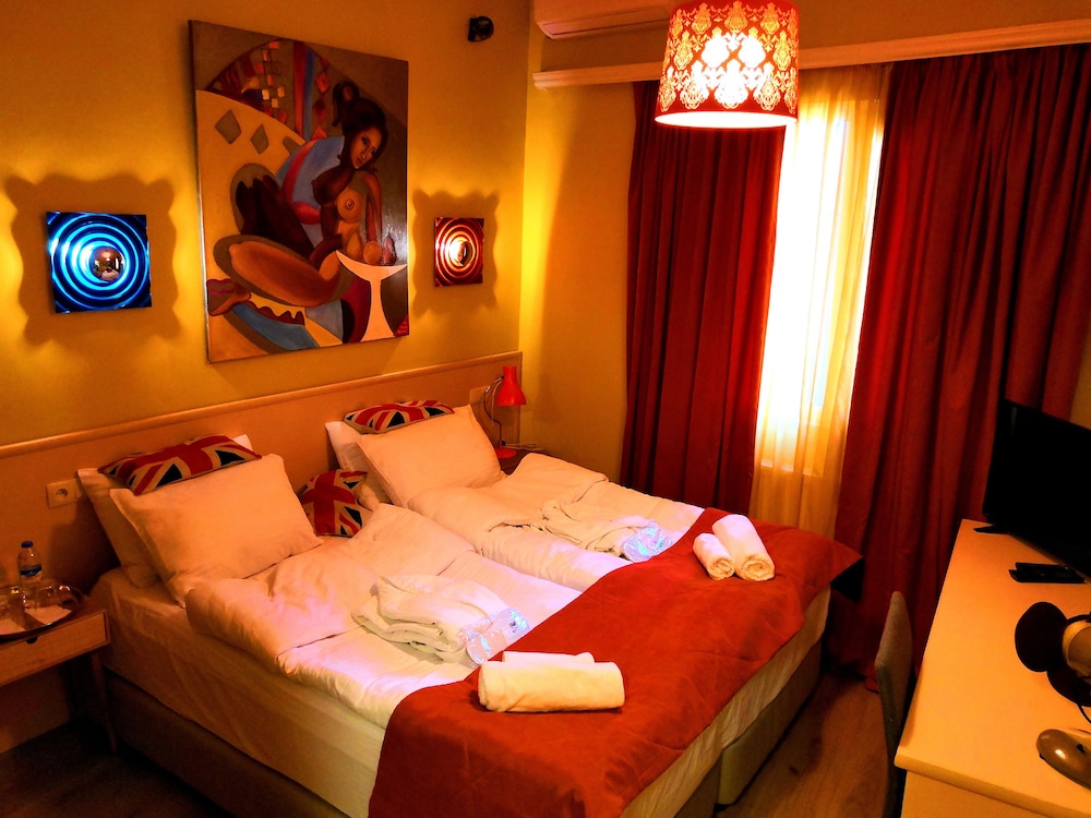 Standard Double or Twin Room, Park View photo 1