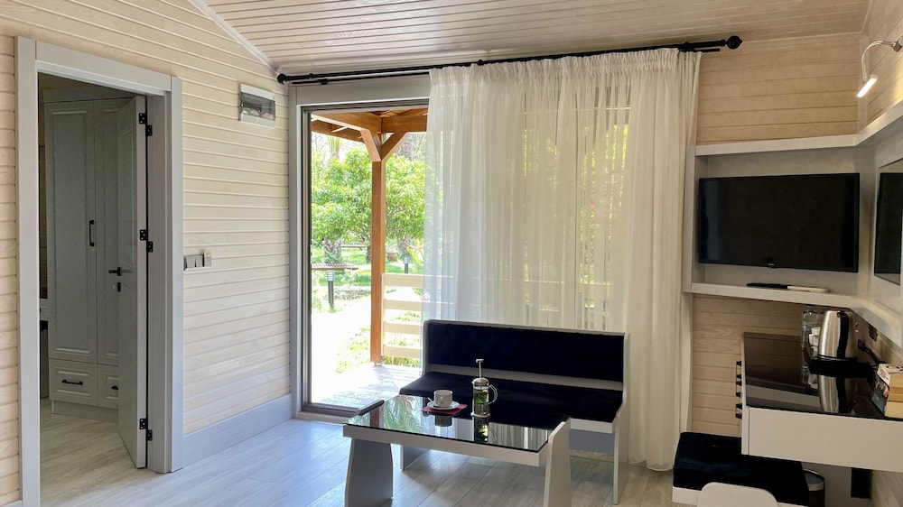 Family Bungalow, 2 Bedrooms photo 3