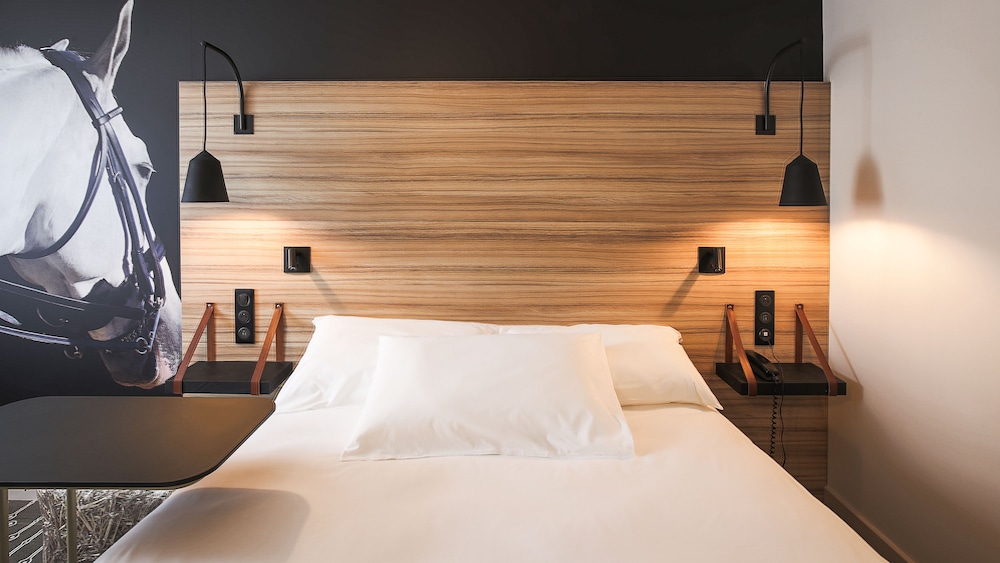 Standard Room, 1 Double Bed - Photo 5