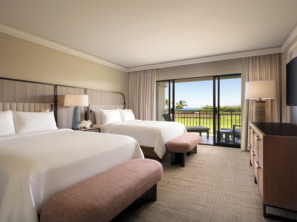 One Bedroom Suite 2 Queen Beds Ocean View (Newly Renovated)