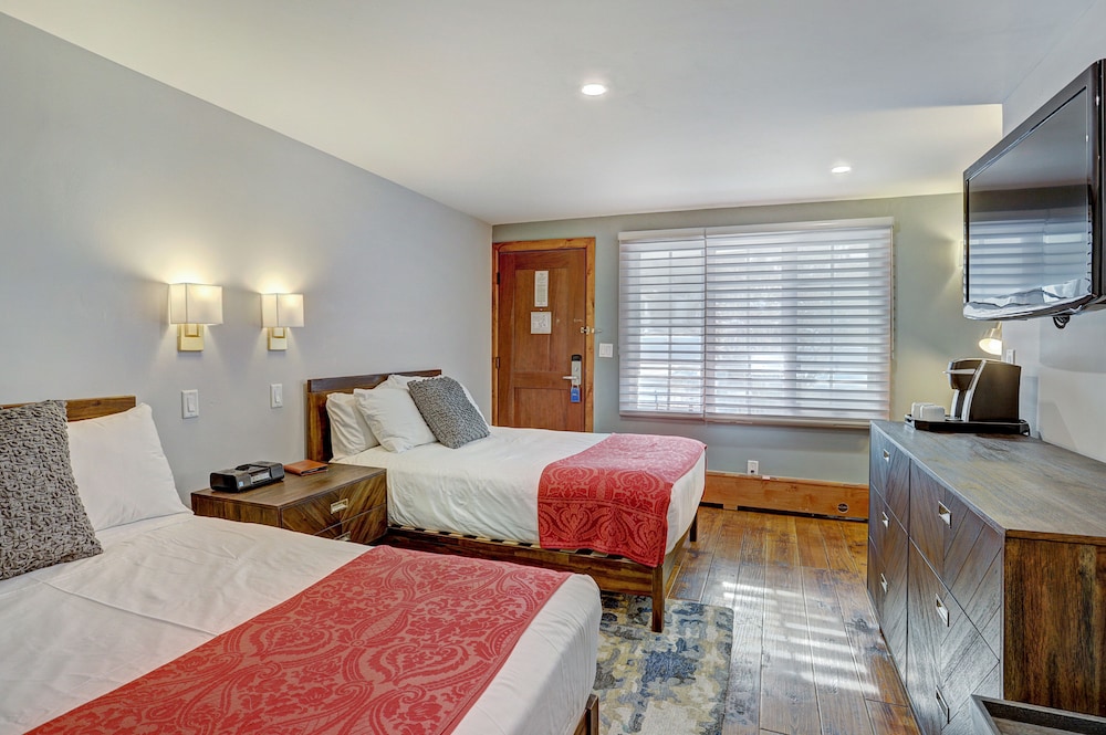 Room, 2 Double Beds (Lodge) - Photo 3